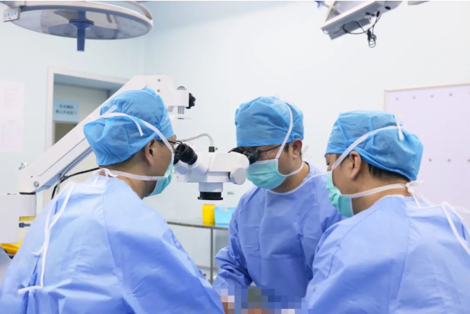 镇江瑞康医院骨科团队利用皮瓣移植技术成功保留伤肢